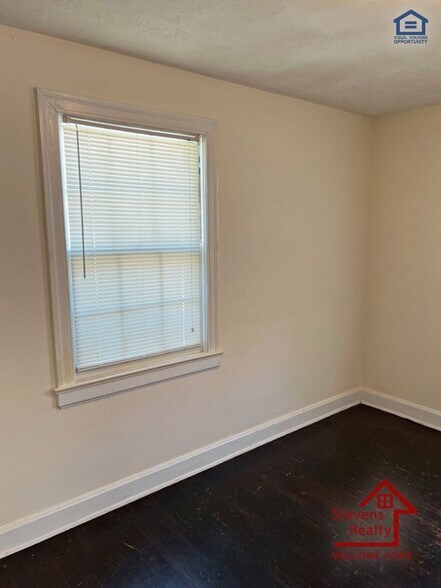 Building Photo - 316 Harrington Ave