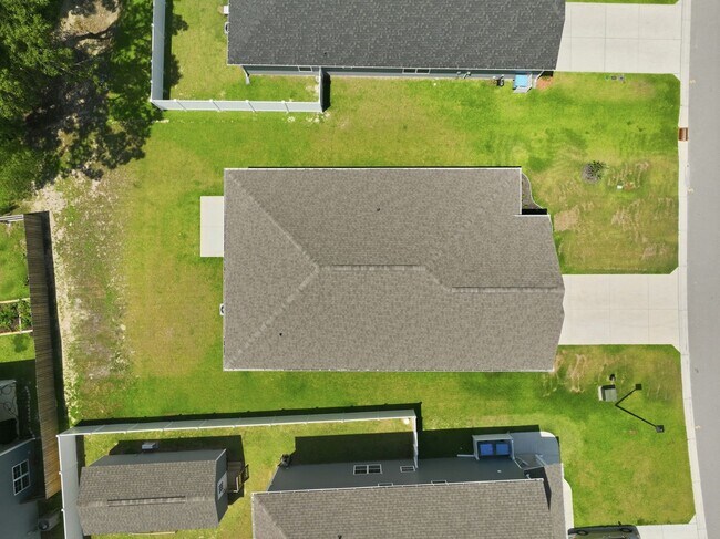 Building Photo - 903 Eakins Ln