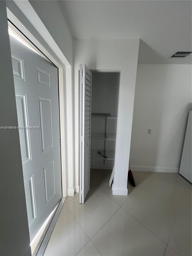 Building Photo - 14813 SW 171st Terrace