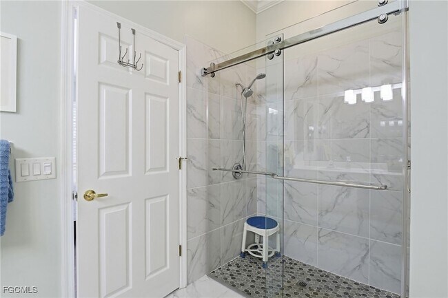 Building Photo - 11041 Iron Horse Way