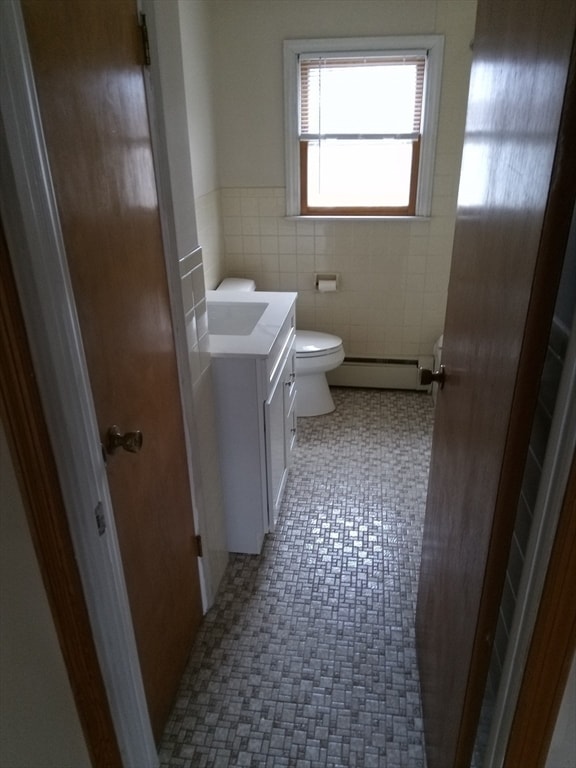 Building Photo - 121 King Philip Rd