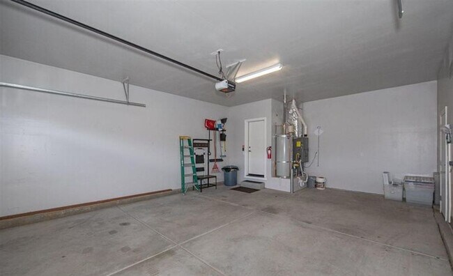 Building Photo - 18187 Kodiak Bear Ct