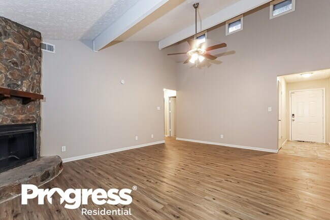 Building Photo - 7215 Buck Creek Dr