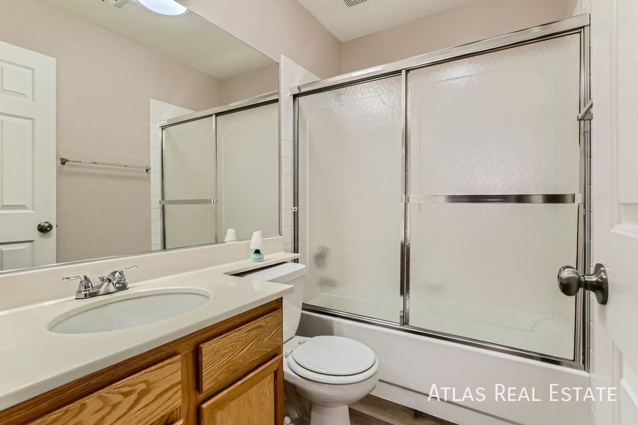 Building Photo - 712 Canyon Country Cir