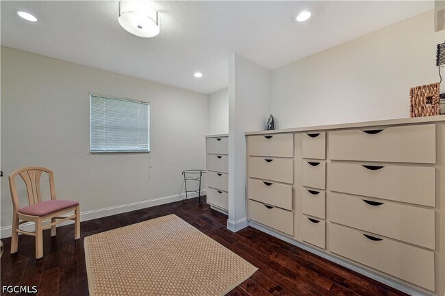 Building Photo - 28503 La Pluma Way