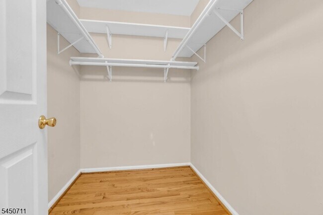 Building Photo - 8 Edith Dr