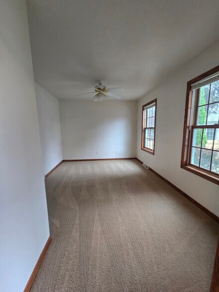 Building Photo - W3132 Glenbrooke Ct