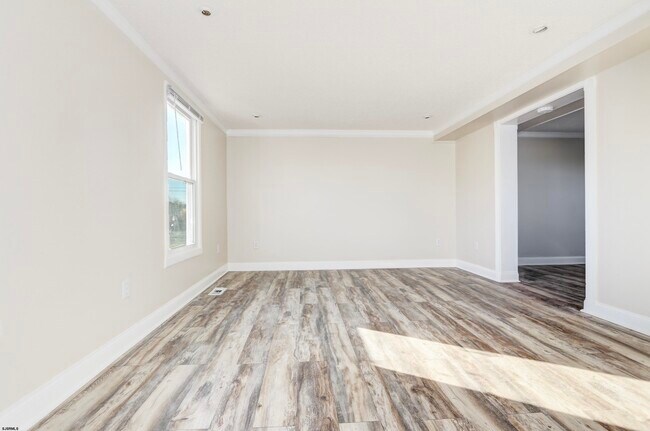 Building Photo - 1649 N Missouri Ave