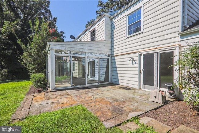 Building Photo - 8709 Sleepy Hollow Ln