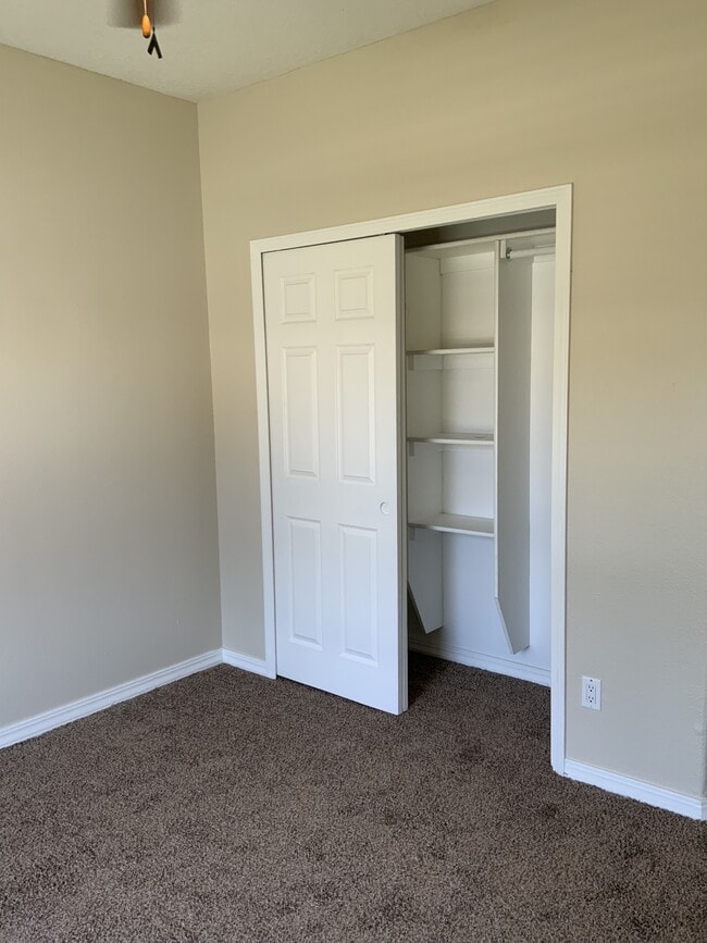 Building Photo - 3425 Old Mill Rd