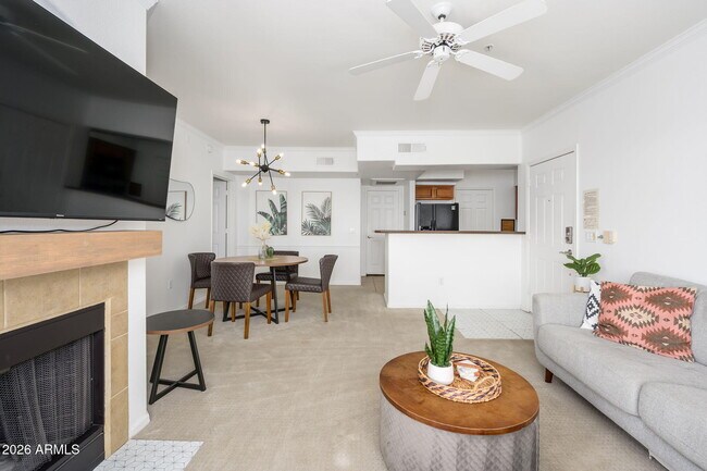 Building Photo - 15095 N Thompson Peak Pkwy