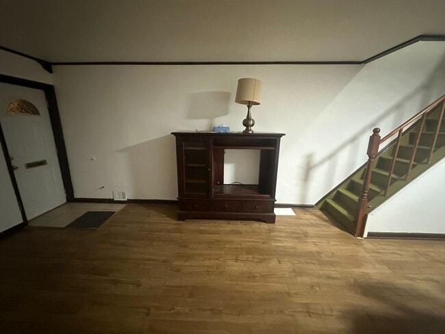 Building Photo - 2439 S Iseminger St