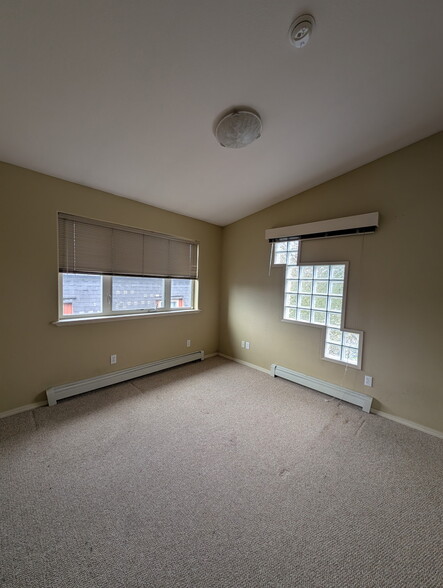 Bedroom 2 - 540 Eyak Dr