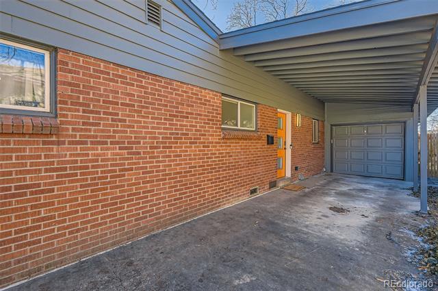 Building Photo - 345 S Forest St