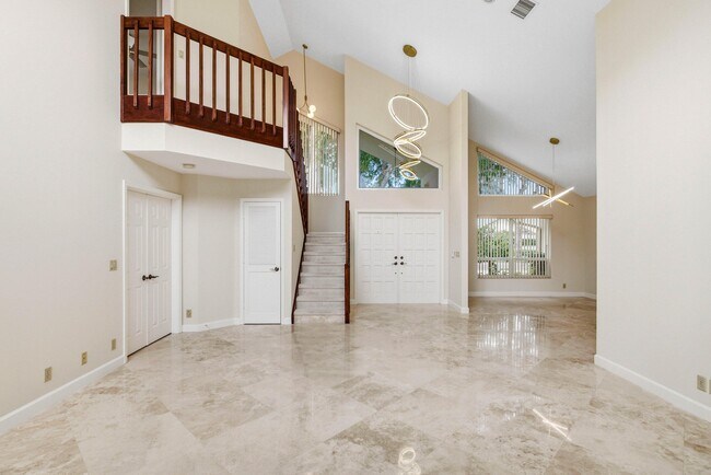 Building Photo - 4720 NW 28th Ave