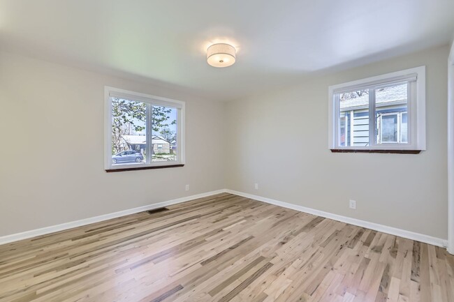 Building Photo - Bright, Modern Living in the Heart of Berk...