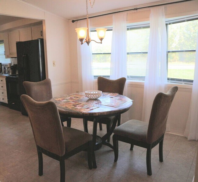Building Photo - Fully Furnished Year-Round Rental in Lewes...