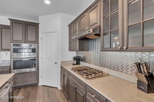 Building Photo - 2 Malcolm Way