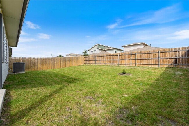 Building Photo - 7410 Sagira Path