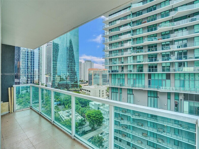 Building Photo - 1250 S Miami Ave