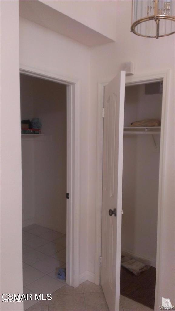 Building Photo - 4117 Lost Springs Dr
