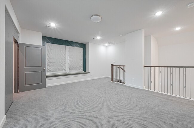 Building Photo - 18107 Callander Ave