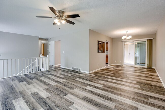 Building Photo - Spacious Split Entry with 2-Car Garage & Finished Basement!!