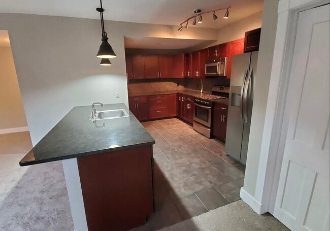 Building Photo - 149 Dove St