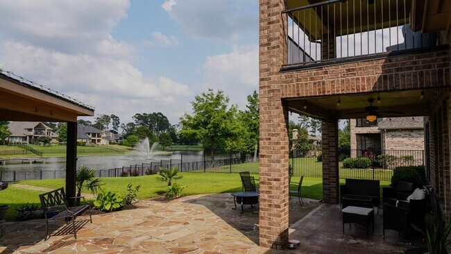 Building Photo - 13714 Oak Harbor Bend
