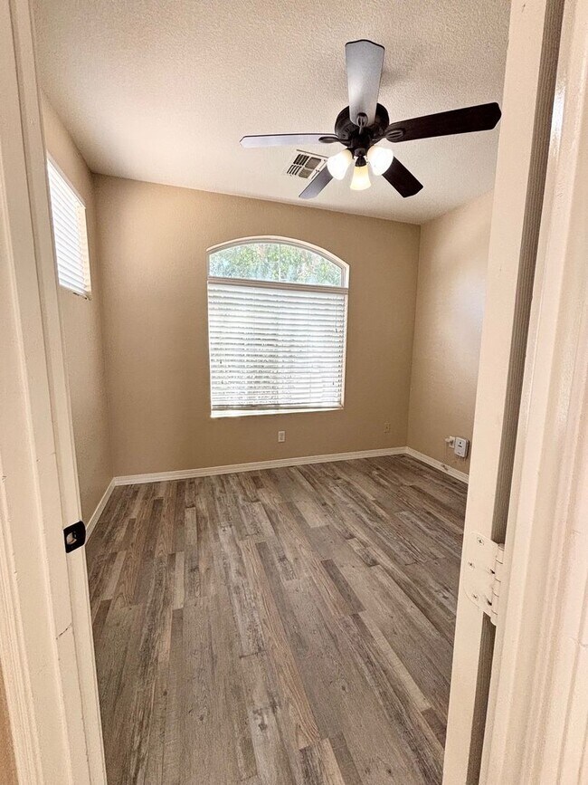 Building Photo - Single Level San Tan Valley Home