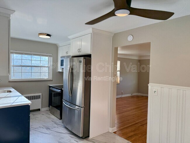 Building Photo - 6912 Murray Ave