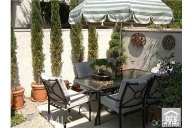 Building Photo - 9 Evening Breeze