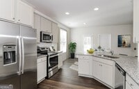 Building Photo - 10 Silvercharm Wy