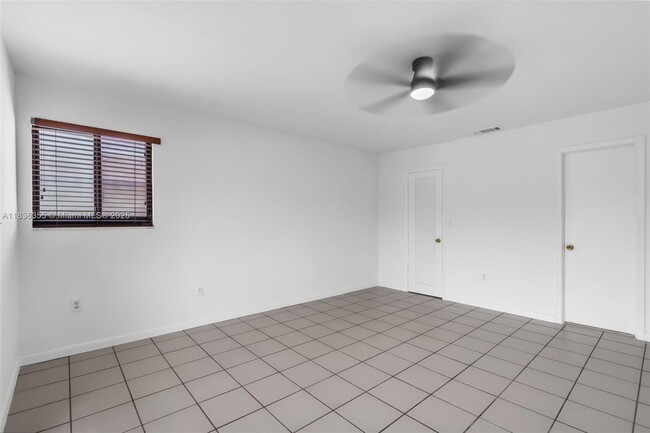 Building Photo - 7026 SW 106th Pl