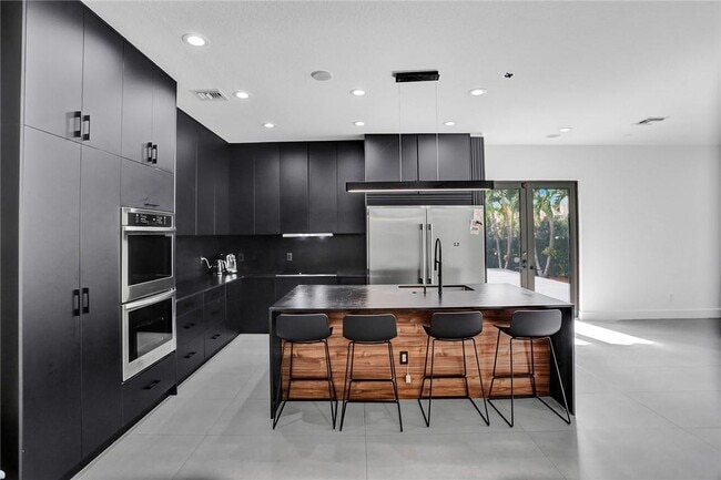 Building Photo - 4092 NW 88th Ter