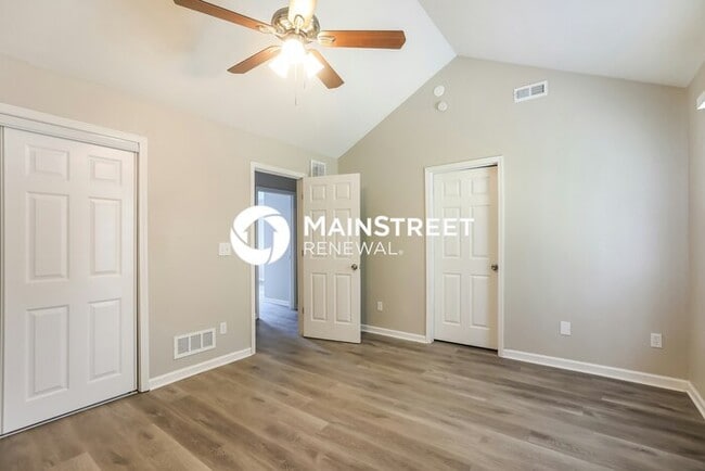 Building Photo - 3 Bedroom Pet-Friendly Home in Kansas City...