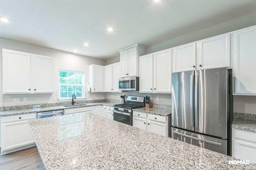 Building Photo - 6832 Frey Ln