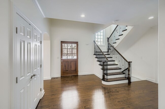 Building Photo - 1161 Gavin Ct