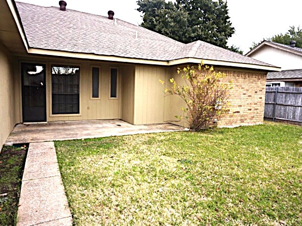 Building Photo - 6714 McCallum Blvd