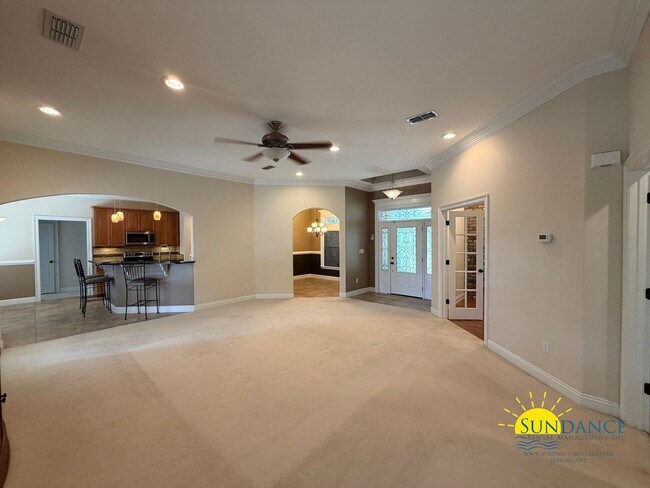 Building Photo - Beautiful 3 Bedroom + Flex Room Home in Foxwood Estates, Crestview!