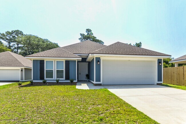 Building Photo - 301 Loris Wy