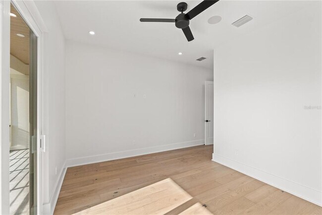 Building Photo - 531 Danube Ave