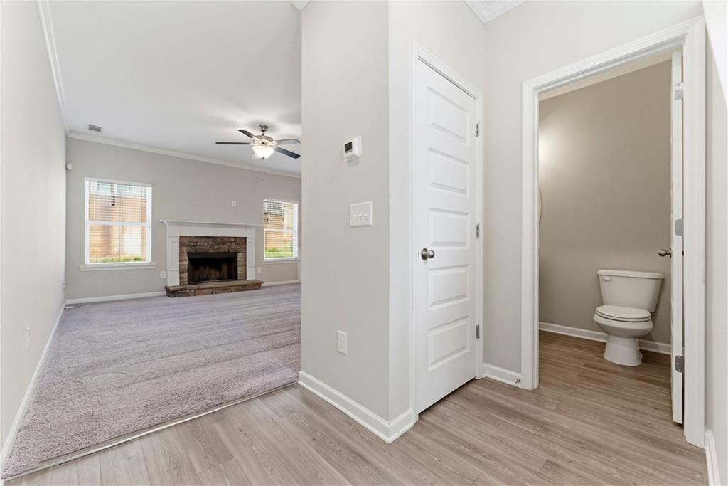 Building Photo - 231 Eva Wy