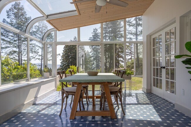 Building Photo - Fully Furnished Mount Veeder Sanctuary Home