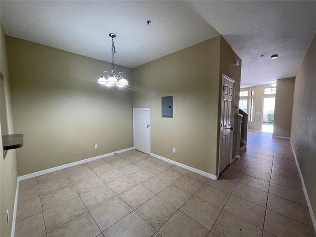 Building Photo - 6007 Scotchwood Glen
