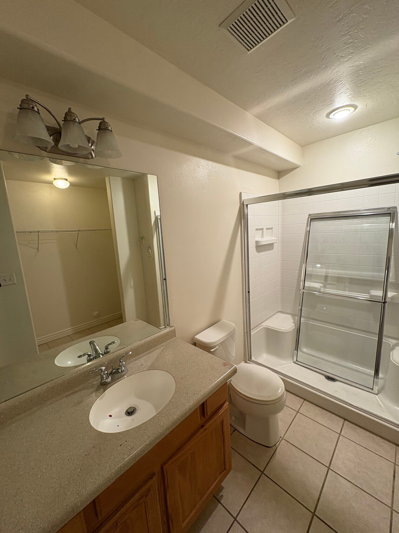 Building Photo - 1217 W 110 N