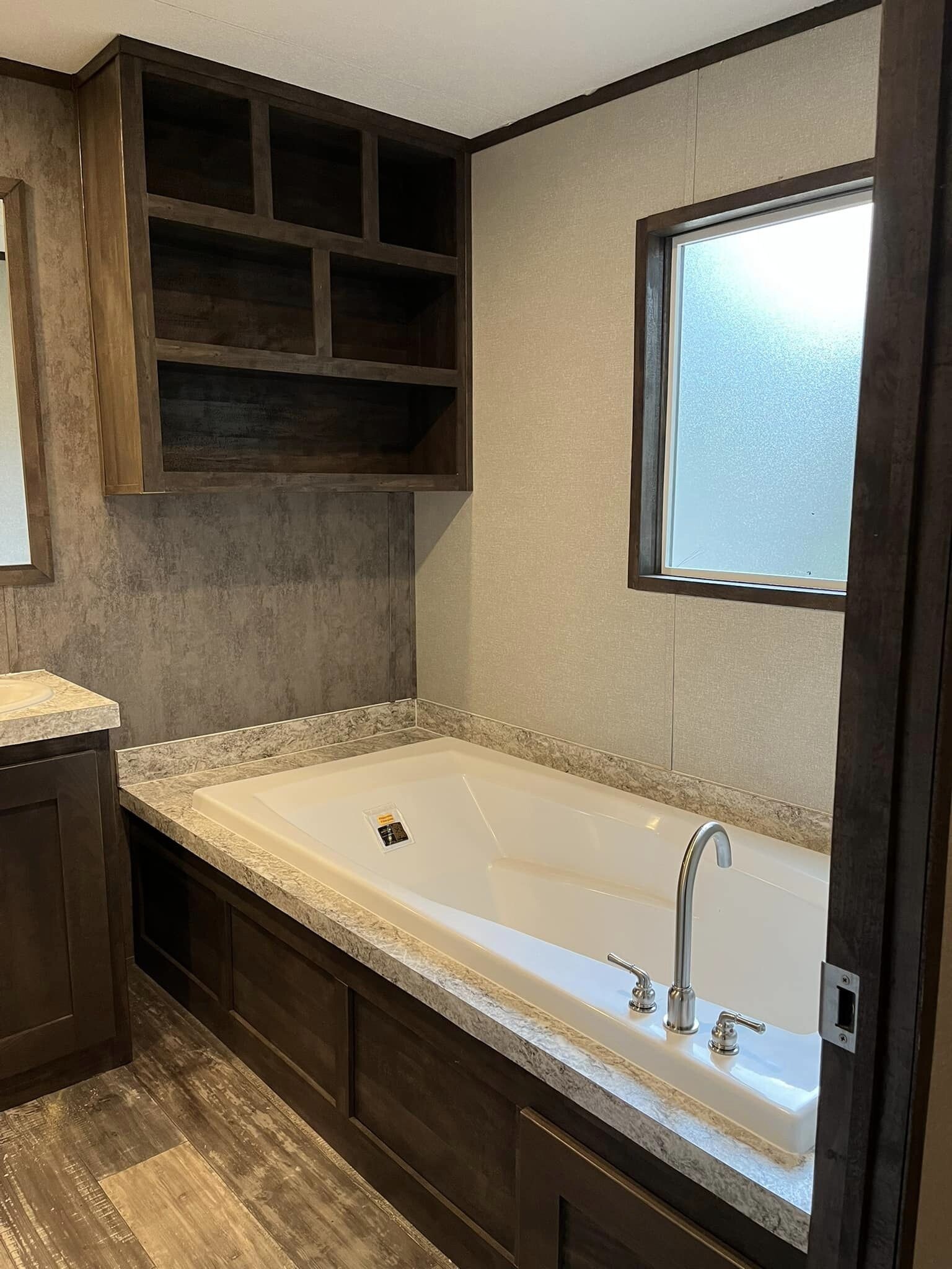 Building Photo - 117 Betty St