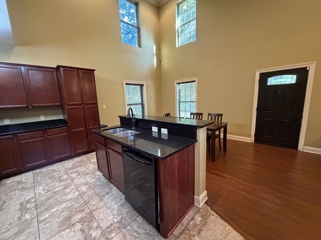 Building Photo - 3705 Azalea Dr