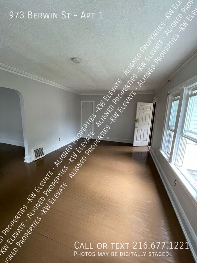 Building Photo - 973 Berwin St