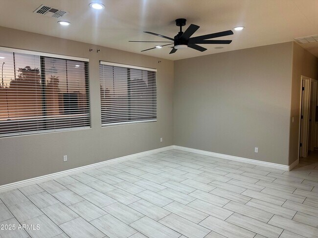 Building Photo - 6700 S Agate Way